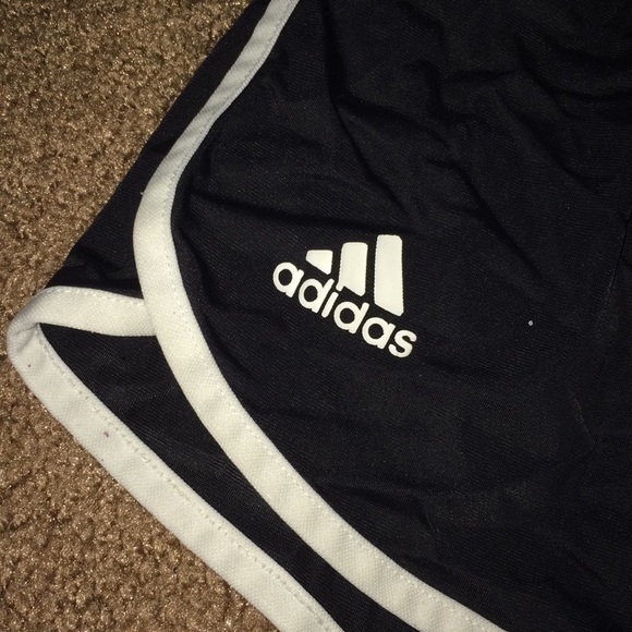 Adidas black shorts - Picture 2 of 3
